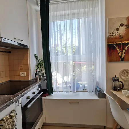 Appartement Lovely 1-bedroom Close To The Centre