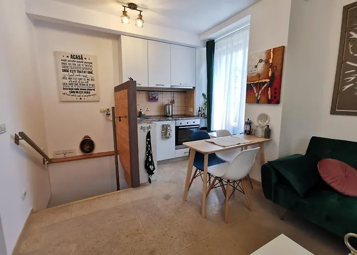 아파트 Lovely 1-bedroom Close To The Centre