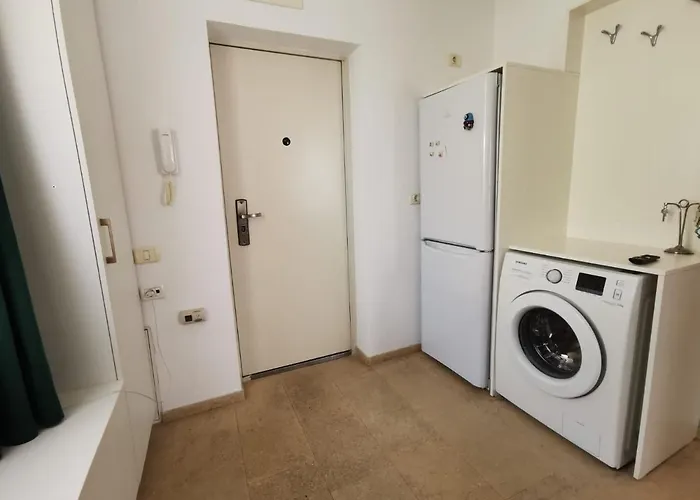 Lovely 1-bedroom Close To The Centre 아파트 클루지나포카